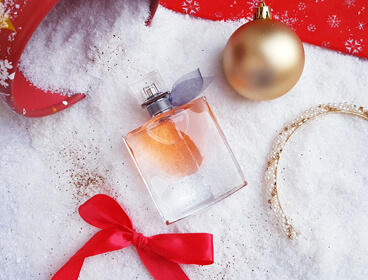 Cadeau de Noël : Quel parfum offrir à une femme la vie est belle lancôme